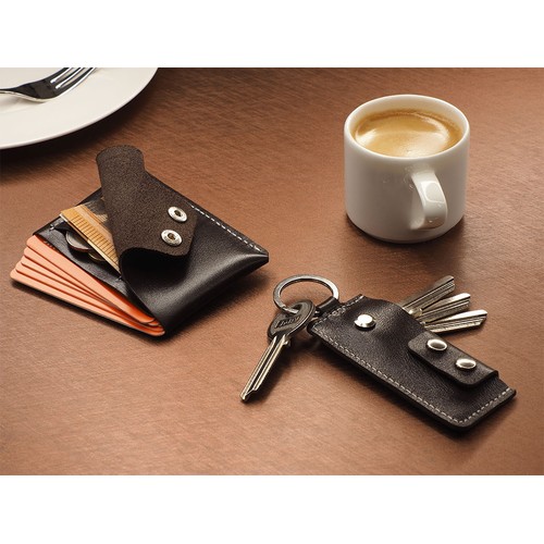 Portefeuille et porte-clés thumbnail 16