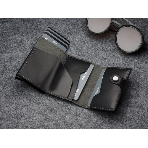 Portefeuille RFID avec pochette AirTag thumbnail 8