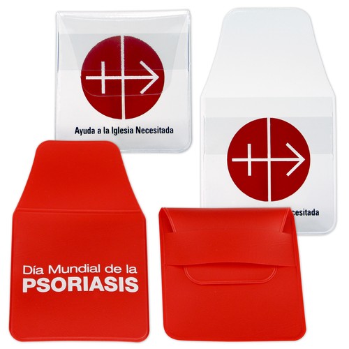 Funda cuadrada con solapa.
