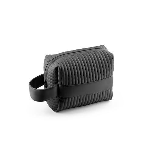 black GILI. Bolso de mano de PU (21% PU reciclado y 30% poliéster reciclado)