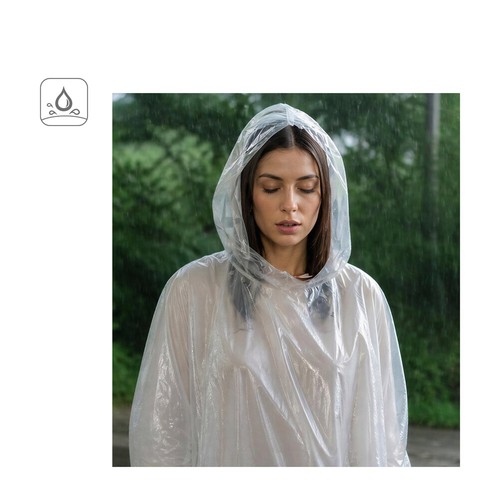 SANDRA. PONCHO CHUBASQUERO