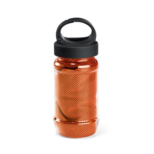 orange ARTX PLUS. Conjunto que incluye una botella hecha en PP y PET y una toalla refrescante deportiva de poliamida y poliéster