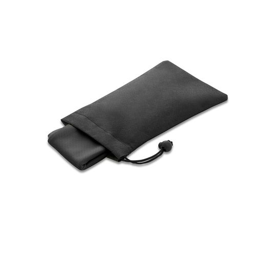 BERNAL. Serviette de sport rafraichissante en polyester recyclé (100% rPET) avec pochette en non-tissé - 2