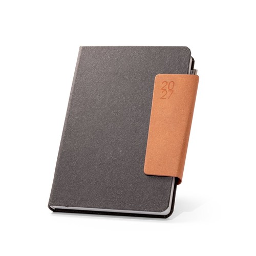 black TAGORE A5. Agenda A5 en piel (58% reciclada)