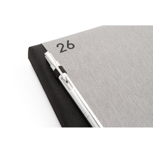 gray LARSSON A5. Agenda A5 en poliéster reciclado (100% rPET)