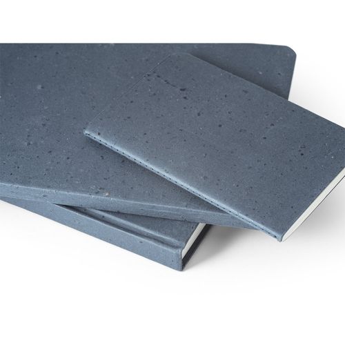 blue COFFEEPAD SEMI-RIGID. Bloc de notas A5 con tapa semirrígida elaborado a partir de residuos de cascarilla de café (65%)