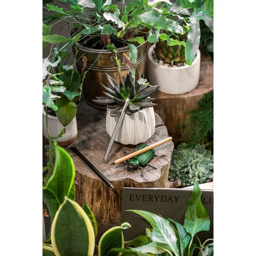 INFINITY. Lápiz sin tinta en bambú con punta de grafito