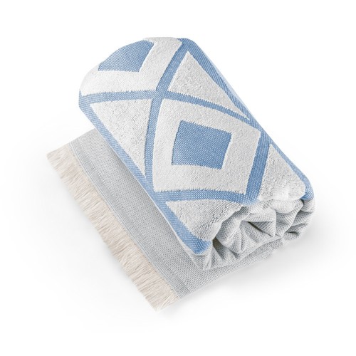 blue MALEK. Toalla de baño y multifuncional (350g/m²) fabricada en algodón ligero y resistente (85%) y algodón reciclado (15%)