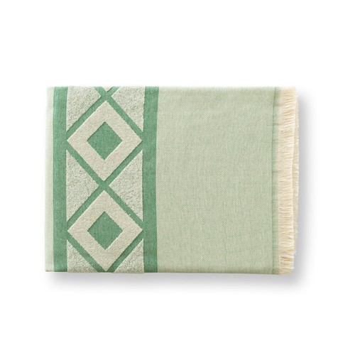 green MALEK. Toalla de baño y multifuncional (350g/m²) fabricada en algodón ligero y resistente (85%) y algodón reciclado (15%)