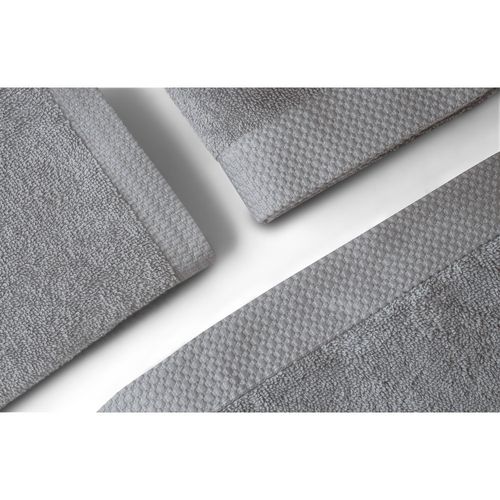 BARDEM L. Toalla de baño (500 g/m²) de algodón (82%) y algodón reciclado (18%)