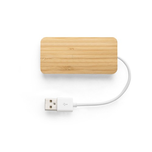 MOSER. HUB mit 2 USB-A und 1 USB-C Anschluss aus Bambus