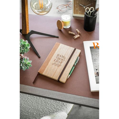 natural ORWELL. Cuaderno A5 realizado con hojas de bambú y corcho