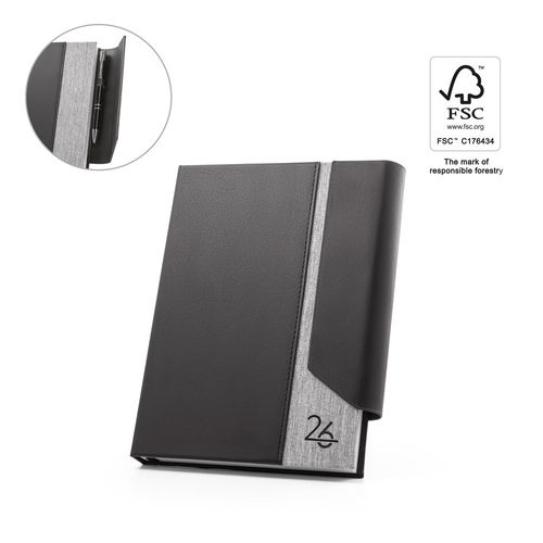 AUSTEN A5. AGENDA A5 EN PU (58% RECICLADO) Y POLIÉSTER RECICLADO (100% RPET) 300D