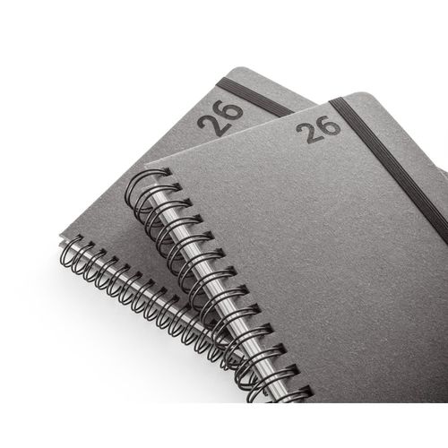SIMMEL A5. Agenda A5, con anillas, de cuero (58% reciclado)