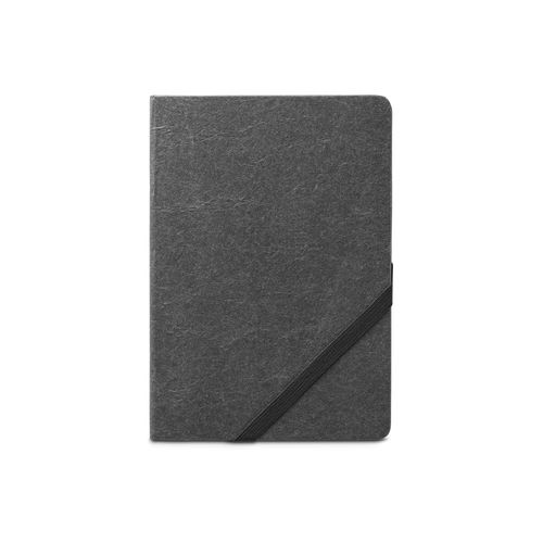 black HUXLEY. Cuaderno A5 con tapa dura, fabricado con papel resistente al agua y páginas rayadas fabricadas con material certificado por el FSC™ y otros materiales controlados