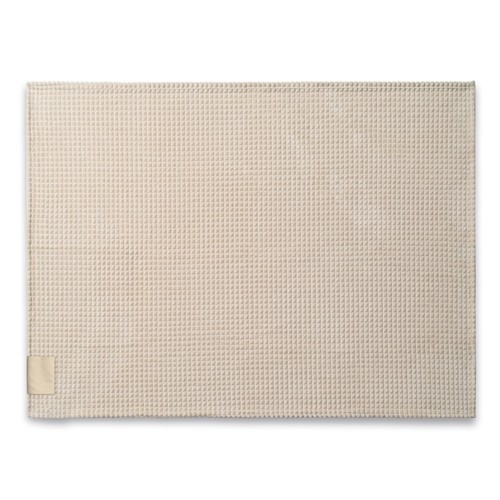 CELINE. Couverture en polyester recyclé (100% rPET) avec détail cousu pour la personnalisation - 3