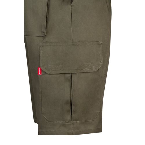 verde militar VL CHIONE. Bermudas en sarga multibolsillos (200g/m²), en algodón (35%) y poliéster (65%)