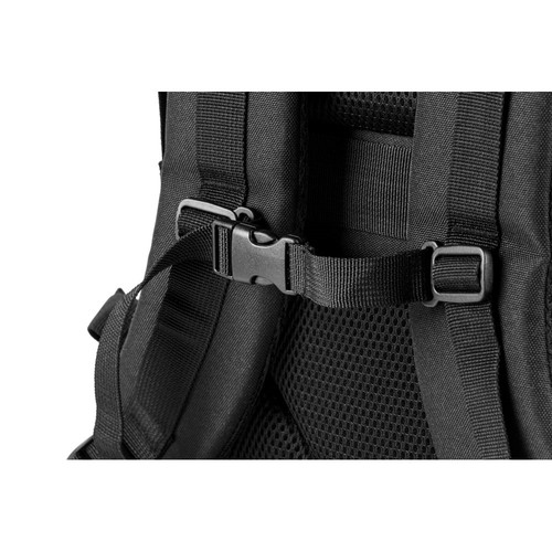 black EDINBURGH BPACK. Mochila de estilo militar en poliéster reciclado 600D, alta densidad y forro en poliéster reciclado 210D 17'3’
