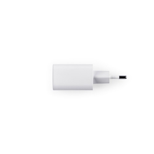 WEGENER. Adaptador de corriente con puerto USB-A de 18 W y USB-C de 20 W en ABS reciclado (100% rABS)