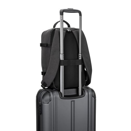 gris oscuro CIES. Mochila hecha para que cumpla con las medidas que piden las aerolíneas, fabricada con poliéster reciclado de alta resistencia
