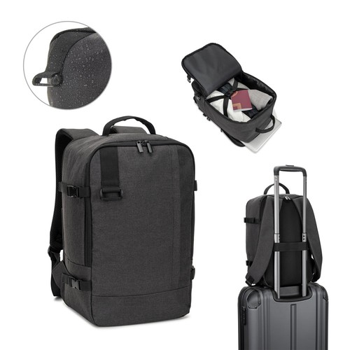 CIES. Mochila que cumple con las medidas exigidas por las compañías aéreas, fabricada en poliéster reciclado 600D de alta densidad, Merchandising, artículos personalizados para tu promoción de marca