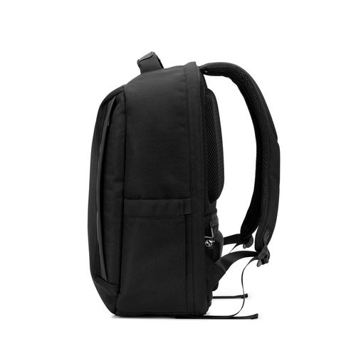 YANGON BPACK. Mochila antirrobo, en sarga con revestimiento hidrófugo y poliéster reciclado 600D, para portátil de 17.3