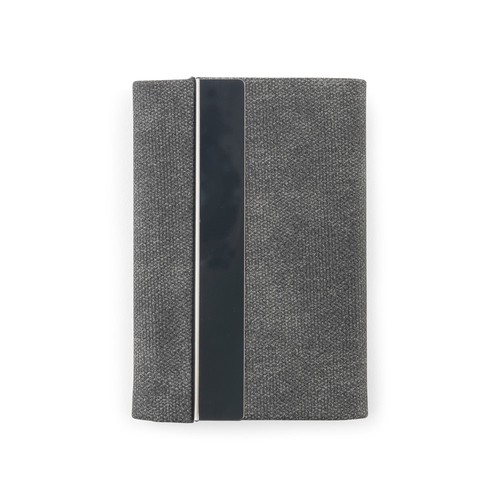 gris oscuro VAUGHN. Set compuesto por un tarjetero y un llavero, ambos de metal y poliéster reciclado (30 % reciclado - rPET)