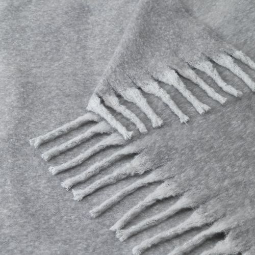 gray COMFY. Manta de poliéster reciclado (100 % rPET) (300 g/m²), con tacto de mohair