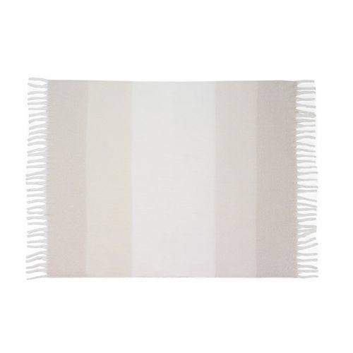 beis COMFY. Manta de poliéster reciclado (100 % rPET) (300 g/m²), con tacto de mohair