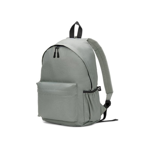 gris claro ROSARIO. Mochila clásica con un diseño atemporal en poliéster reciclado 600D