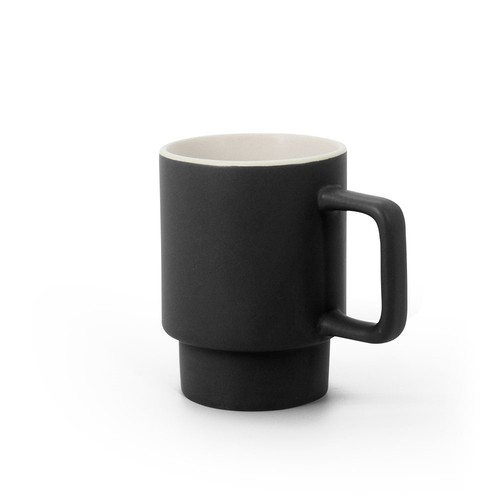 black KUERTEN. Taza de cerámica con acabado mate, 330 mL
