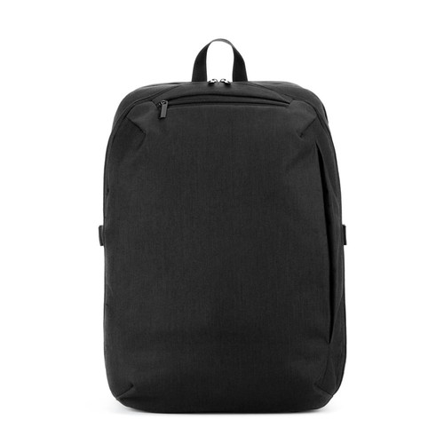 UDINE. Mochila con un compartimento de apertura completa en poliéster reciclado 300D de alta densidad de 16