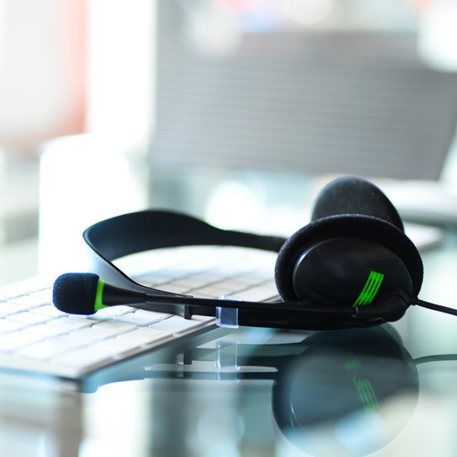 PLASTIC HEADPHONES FOR SMART WORKING PLASTIC HEADPHONES FOR SMART WORKING