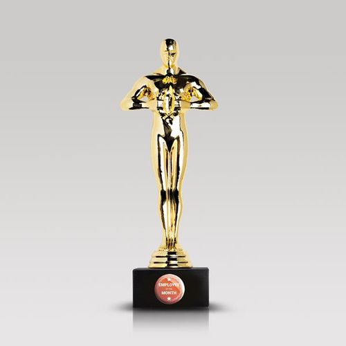 TROFEO ESTATUILLA DORADA HARMON