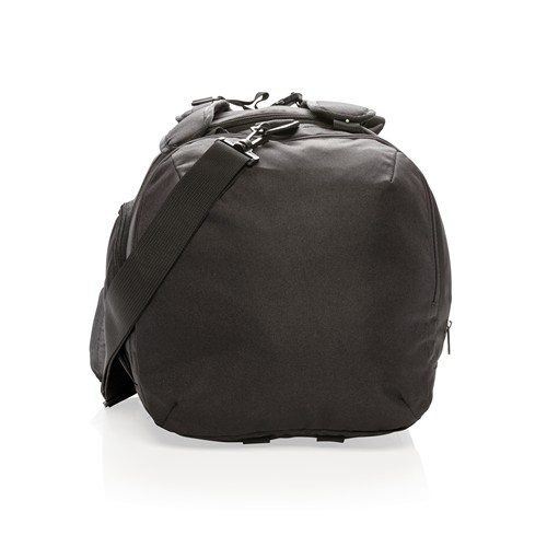 black Bolsa y mochila deportiva Swiss Peak RFID