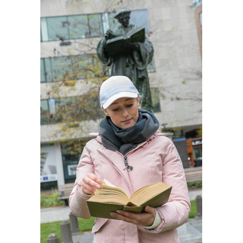 Gorra Impact de algodón reciclado con trazador AWARE™