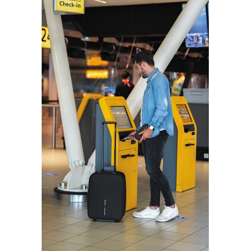 black Cartera XD para pasaporte