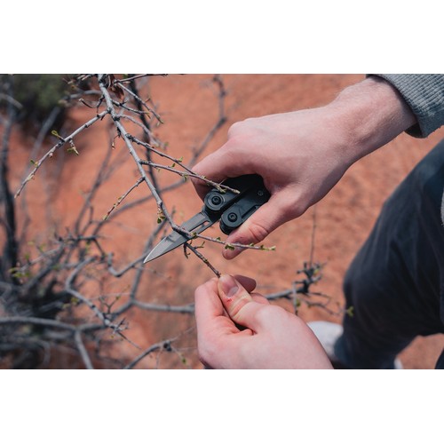 black Alicates multifuncional Gear X