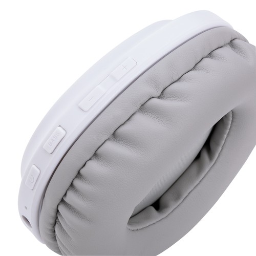 Urban Vitamin Belmont wireless headphone Urban Vitamin Belmont wireless headphone