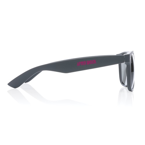 gray Gafas de sol de plástico reciclado GRS