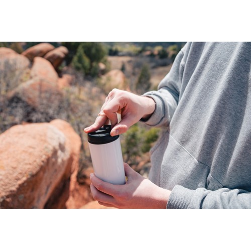 Mug Metro en acier inoxydable recyclé RCS - 12