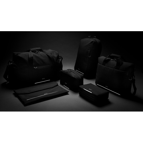 black Mochila para portátil Swiss Peak AWARE™ RFID y USB A