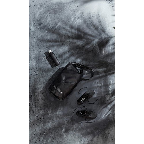 black VINGA Botella termo Lean