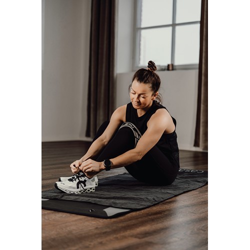 black VINGA toalla seca activa grande GRS RPET