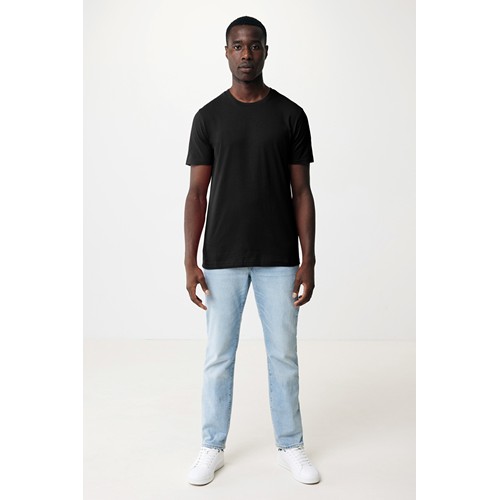 black Camiseta IQONIQ Bryce algodón reciclado