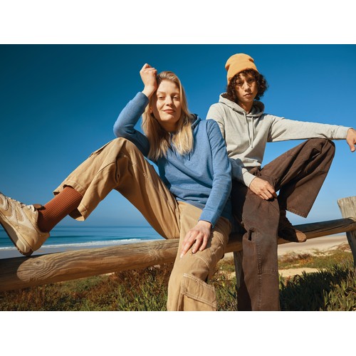 Sudadera IQONIQ Torres algodón reciclado sin teñir