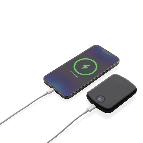 black Powerbank MagBoost de 5000 mah de plástico reciclado RCS