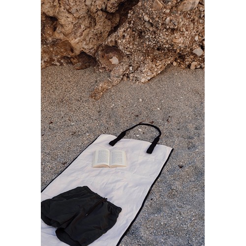 VINGA Tapis de plage en toile recyclée AWARE™ Volonne - 5