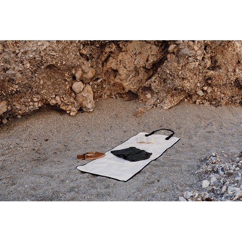 VINGA Tapis de plage en toile recyclée AWARE™ Volonne - 8