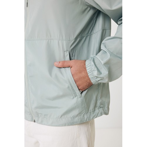Chaqueta ligera Iqoniq Logan de poliéster reciclado